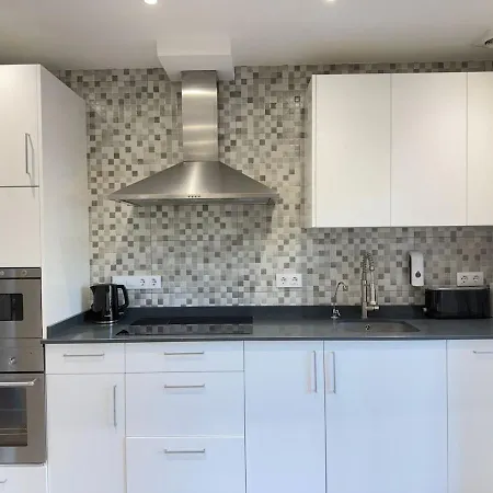 Leonardo Villa Castelldefels